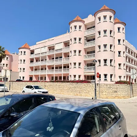 Mace House Apartment *