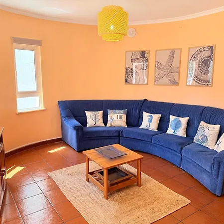 Mace House Apartment *